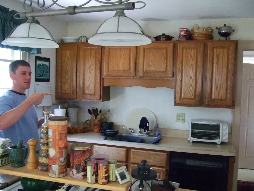 Behind the scenes. Kitchen scouting.